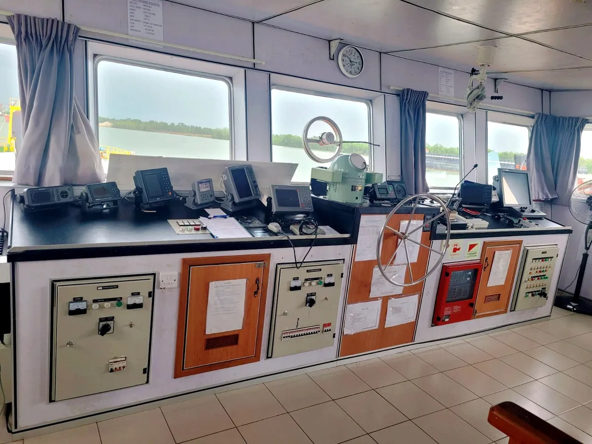 Landstigningsfartyg, tank till salu