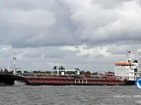 Olje-/kemikalietanker till salu