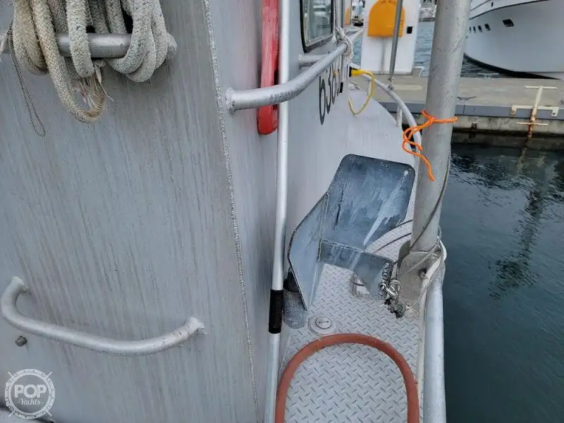 Räddningsbåt till salu