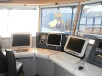 Containerskepp till salu