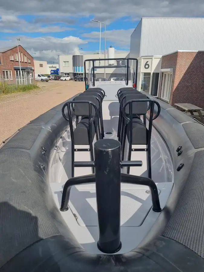 Containerskepp till salu