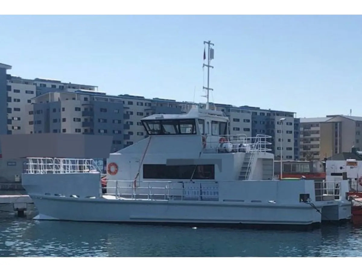Besättningsbåt till salu