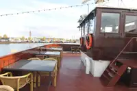 Pråm till salu