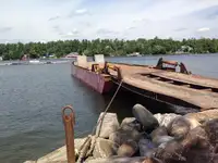 Pråm till salu