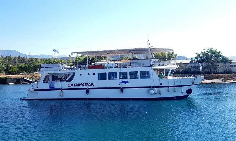 Katamaran till salu