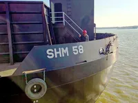 Pråm till salu