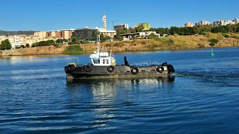 Arbetsbåtar till salu