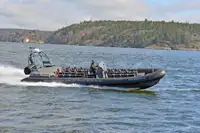 Styv uppblåsbar båt till salu