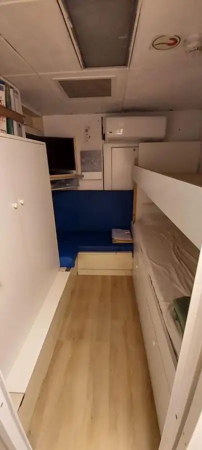 Besättningsbåt till salu