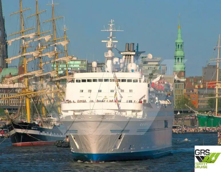 Kryssningsfartyg till salu