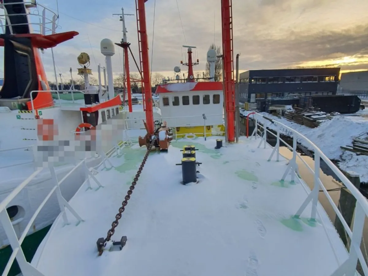 Försörjningsfartyg till salu