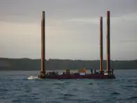 Pråm till salu
