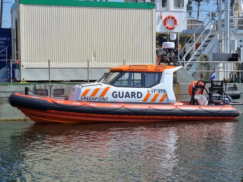 Containerskepp till salu