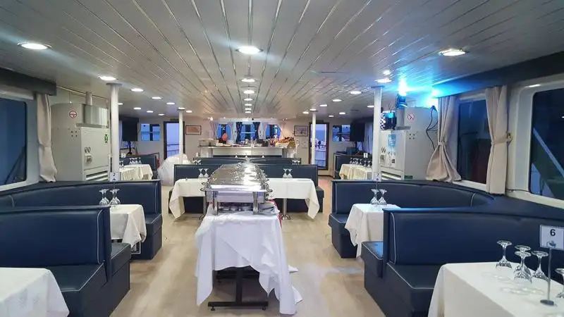 Katamaran till salu
