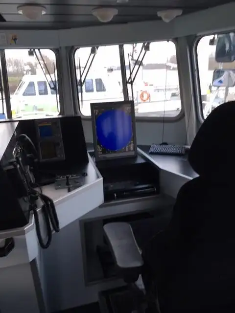 Undersökningsfartyg till salu