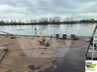 Pråm till salu