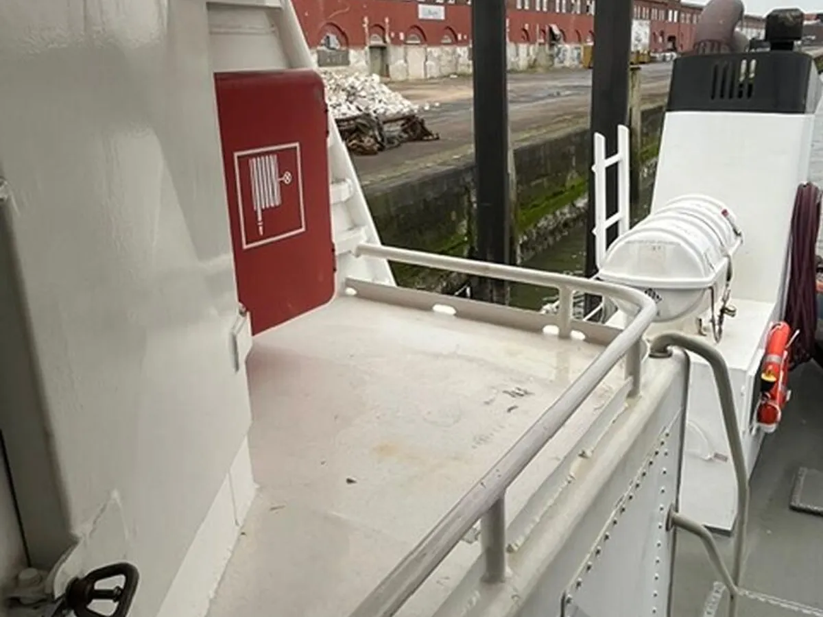 Patrullbåt till salu