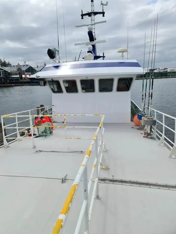 Långrevsfartyg till salu