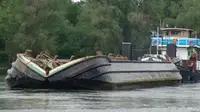 Pråm till salu