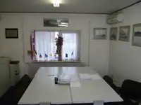 Pråm till salu