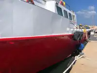 Containerskepp till salu
