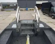 Containerskepp till salu