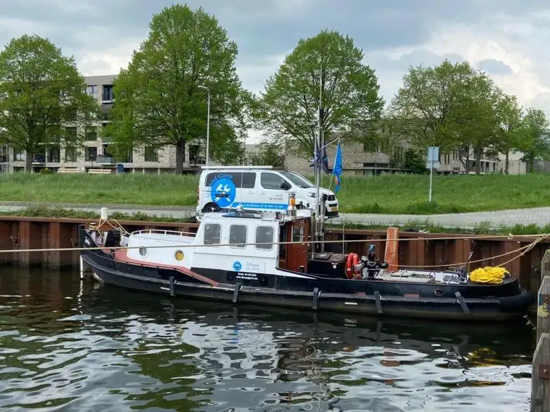 Bogserbåt till salu