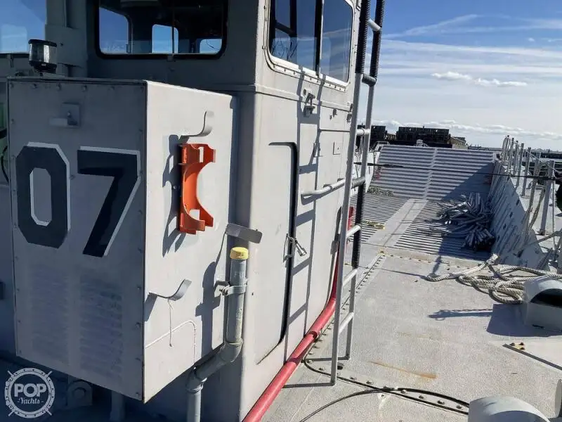 Landstigningsfartyg, tank till salu