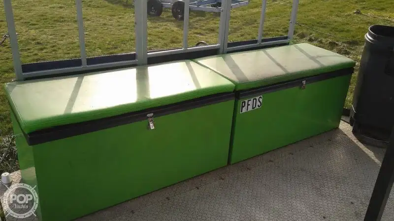 Containerskepp till salu