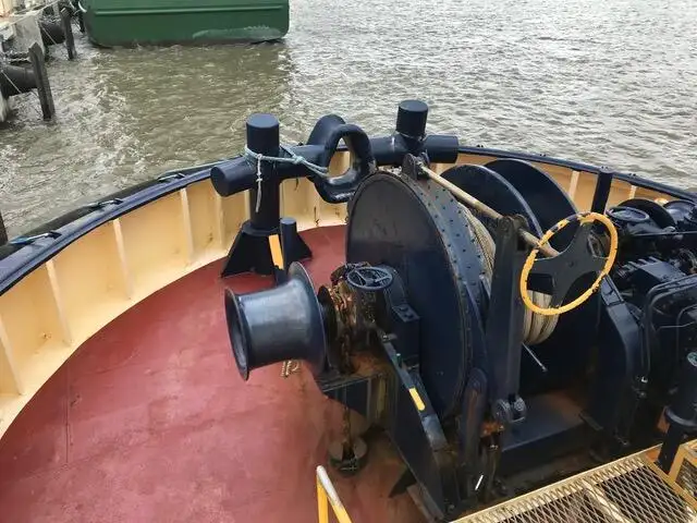 Bogserbåt till salu