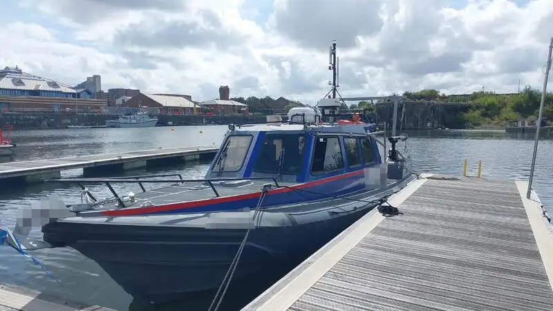 Undersökningsfartyg till salu