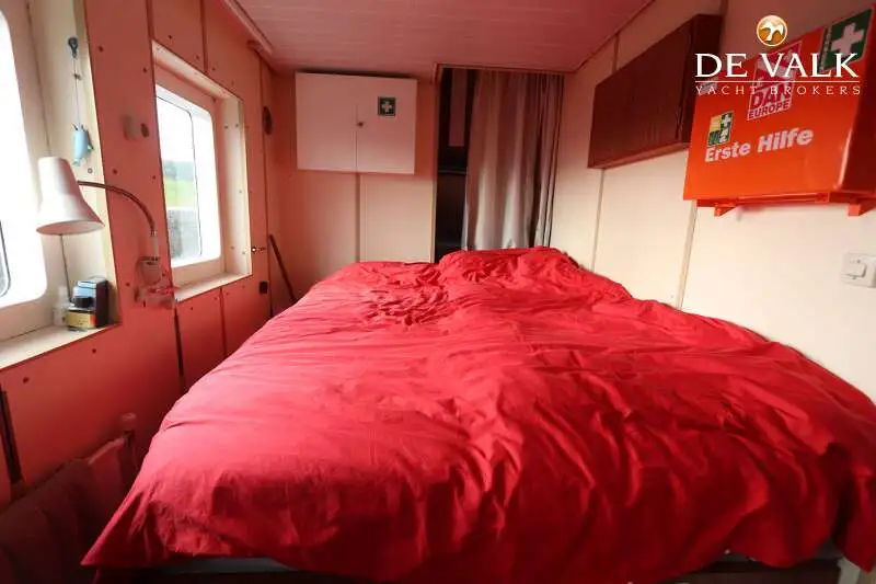 Flytande hotell till salu