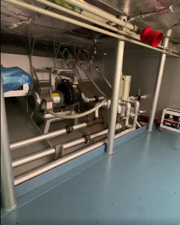 Räddningsbåt till salu