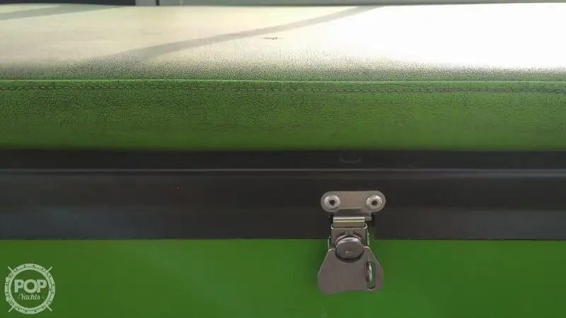 Containerskepp till salu