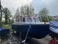 Patrullbåt till salu