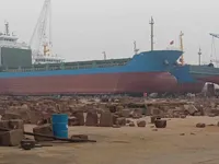 Containerskepp till salu
