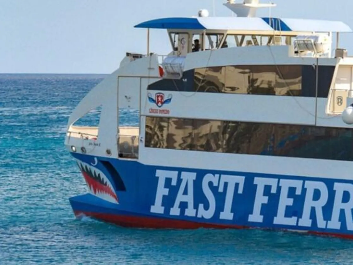 Färja till salu