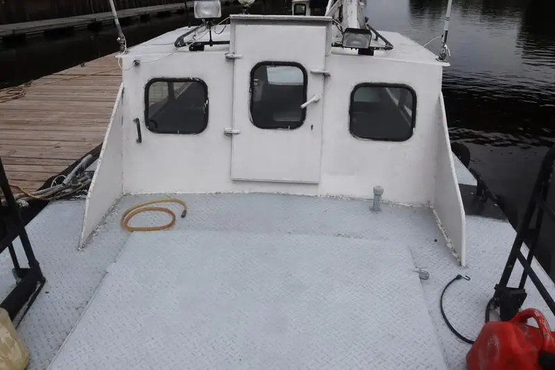 Besättningsbåt till salu