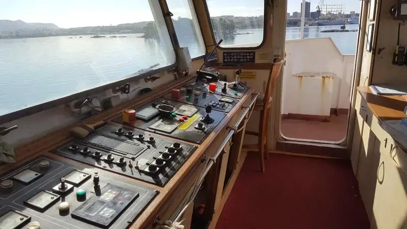 Containerskepp till salu