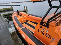 Containerskepp till salu