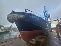 Räddningsbåt till salu