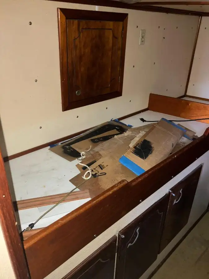 Besättningsbåt till salu