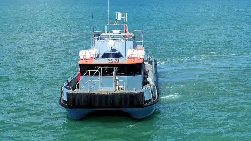 Containerskepp till salu
