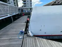 Räddningsbåt till salu