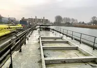 Ponton till salu