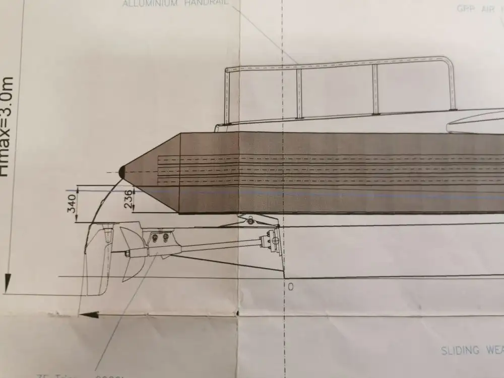 Styv uppblåsbar båt till salu