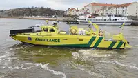 Räddningsfartyg till salu