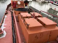 Pråm till salu