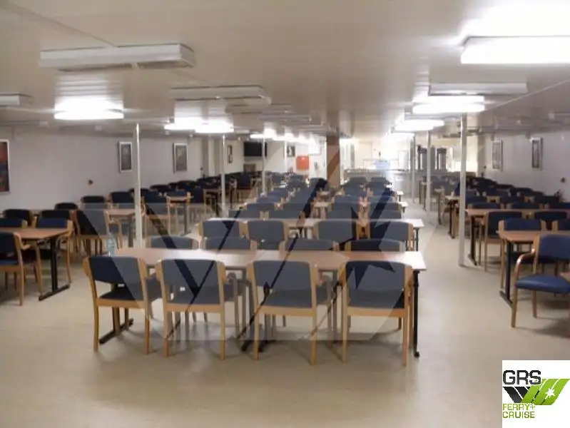 Containerskepp till salu