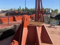 Pråm till salu